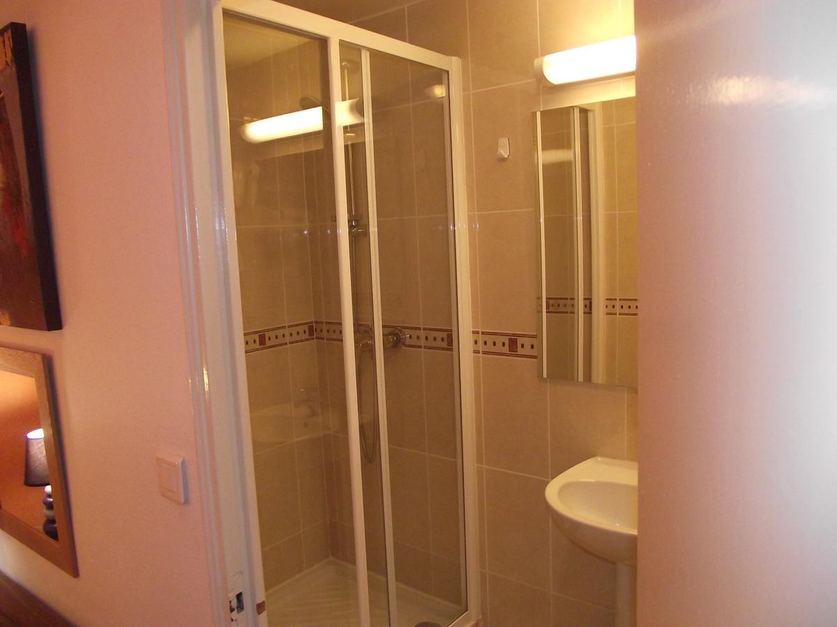 Chambre Lits Jumeaux avec Douche